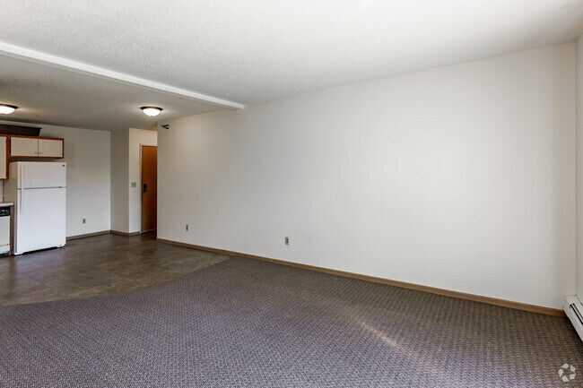2 habitaciones, 1 baño - Newbury Apartments