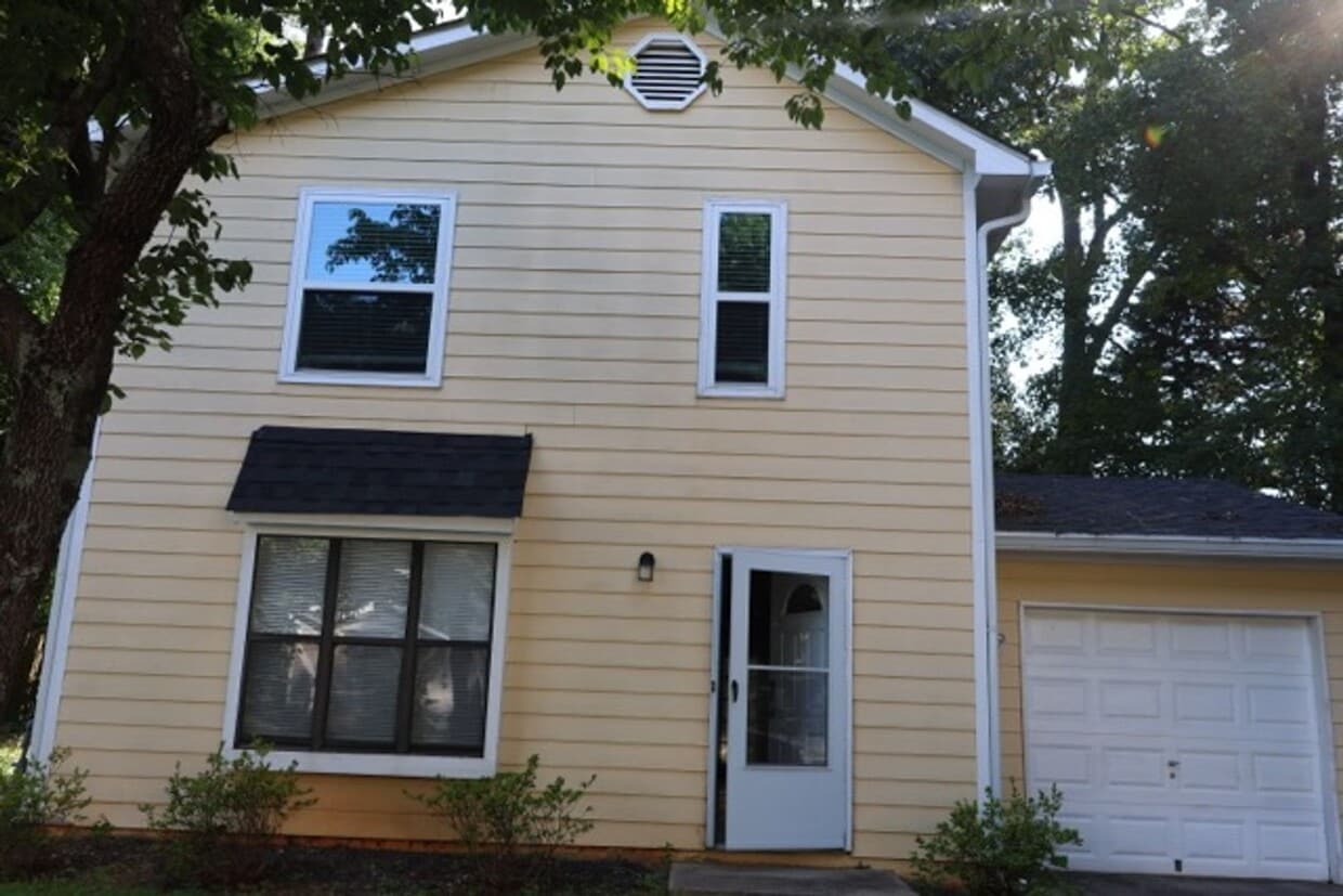 Single Family Home - Single Family Home