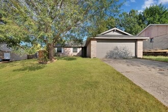 Building Photo - 813 Panay Way Dr