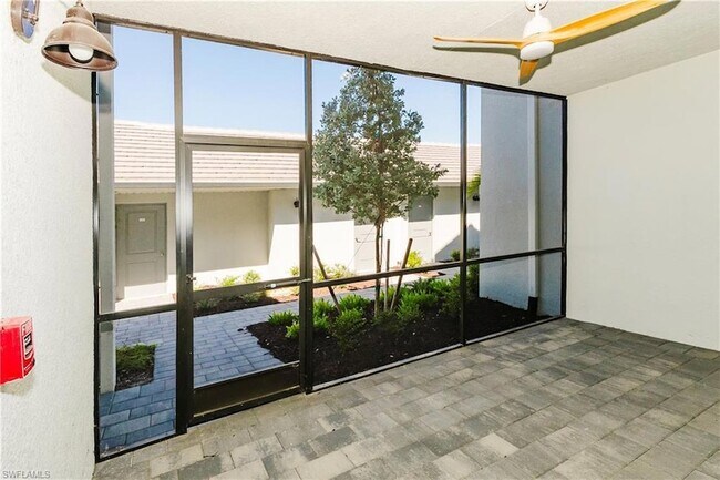 Foto del edificio - 5467 Double Eagle Cir