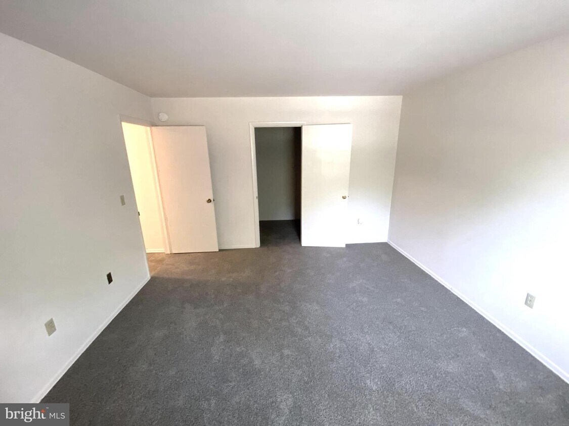 14201 Cedarwood Dr SW Unit 4A, Cumberland, MD 21502 Room for Rent in