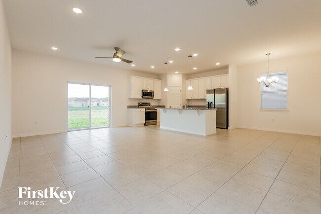 Building Photo - 601 Crown Rose Dr
