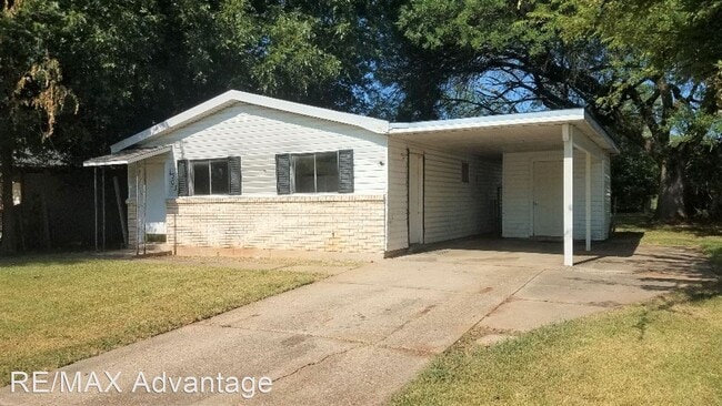 Building Photo - 2 br, 1 bath House - 1303 ELSA JANE