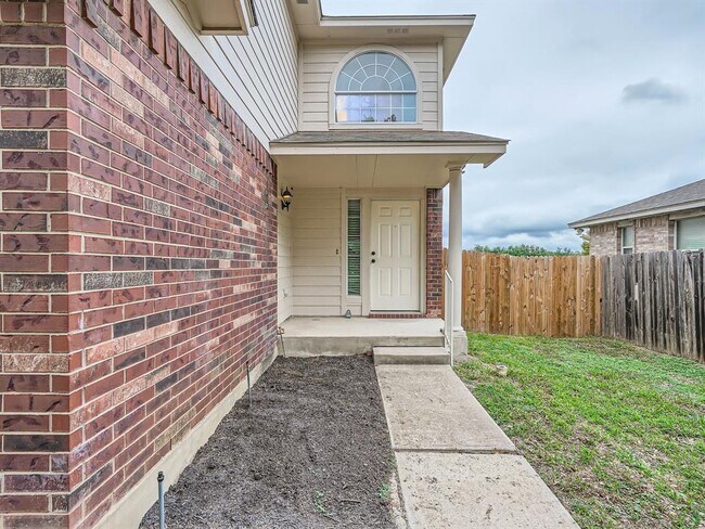 Building Photo - 1428 Fort LLoyd Pl