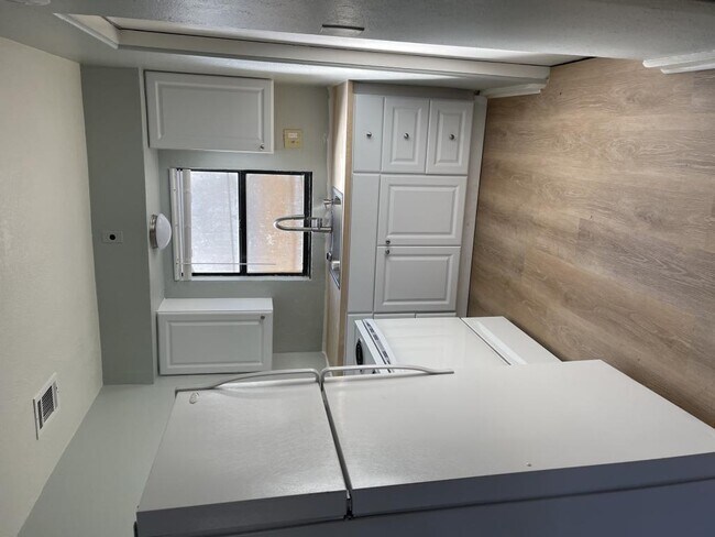 Foto del edificio - 1481 Pierce St