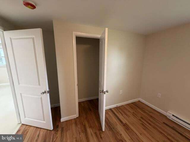 Building Photo - 271B Redwood Dr