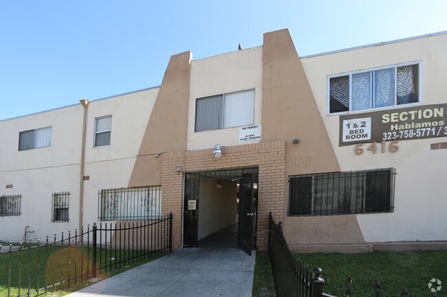 Building Photo - Mazel