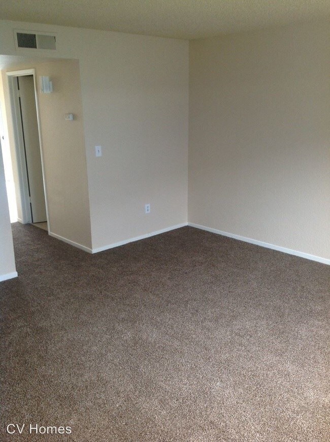 Foto del edificio - 4833 E Lane Ave