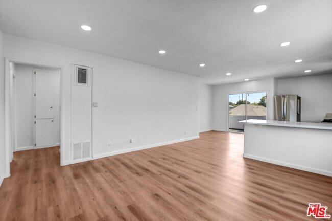 Building Photo - 3670 Greenfield Ave