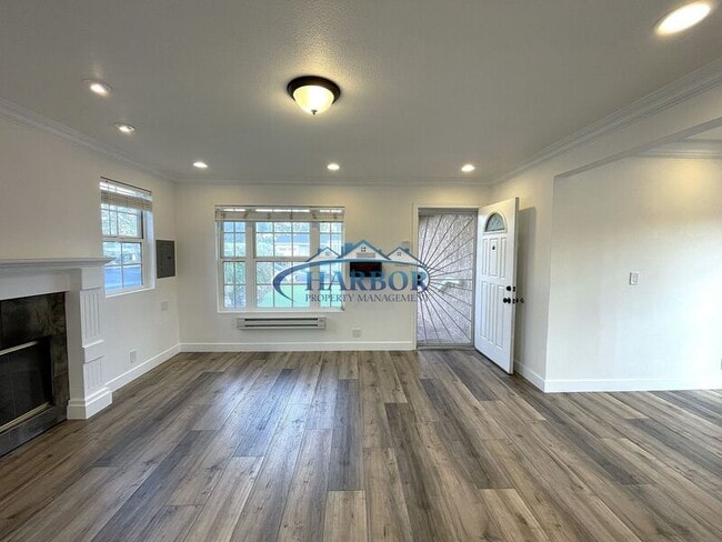 Foto del edificio - 1226 W Don St