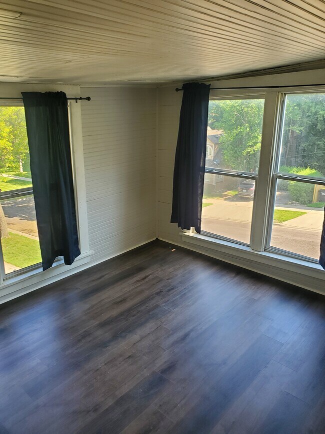 228 N 5th St Unit 228.5, Mankato, MN 56001 Apartments in Mankato, MN