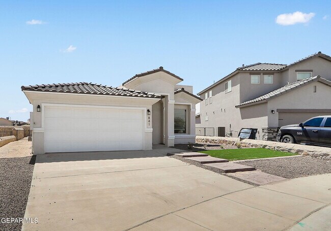 Building Photo - 841 Paseo Drusy Pl