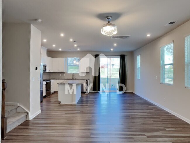 Building Photo - 5608 Axil Ln
