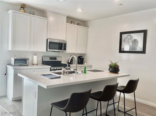 Foto del edificio - 3713 Neblina Dr