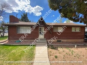 Building Photo - 394 S 500 W