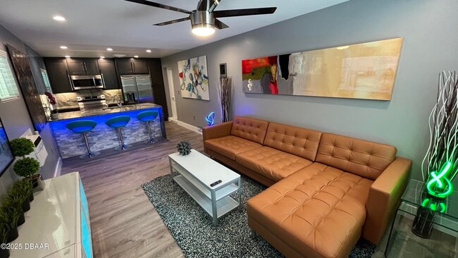 Building Photo - 236 N Keech St