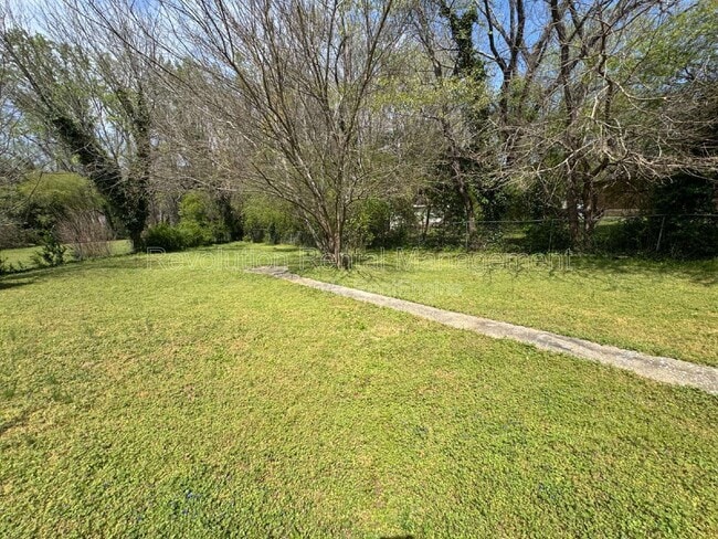 Photo - 4010 Emerald Lake Dr House