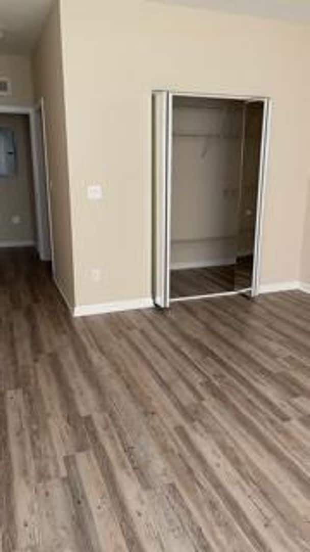 Building Photo - 3565 Forest Hill Blvd