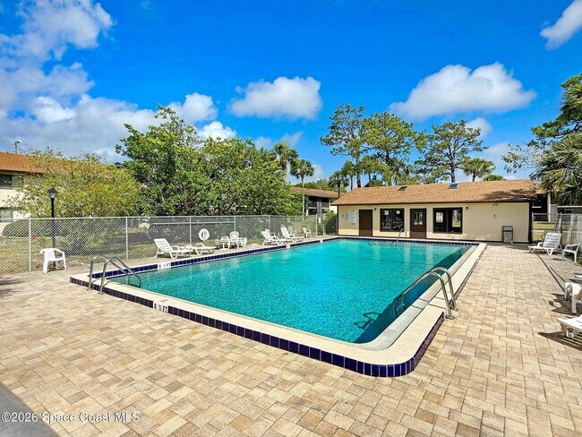 Foto del edificio - 1515 Huntington Ln