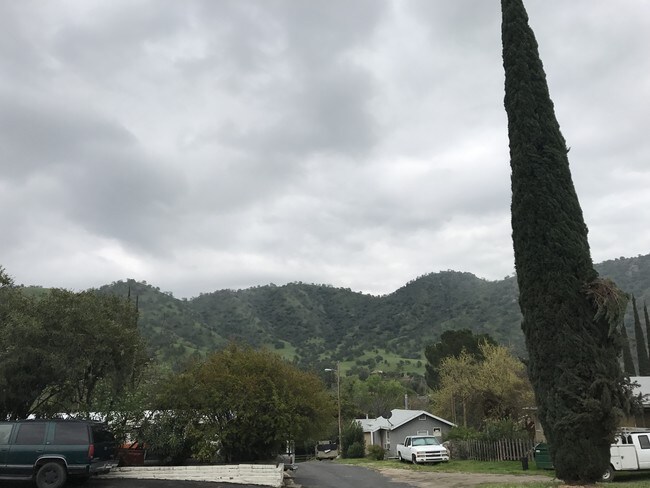 Foto del edificio - Sequoia Bungalows