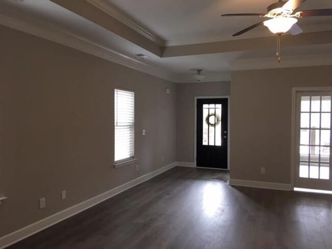 Foto del edificio - Stunning Maytown One level cottage home with 3 bed/2 bath 2 car rear garage attached.