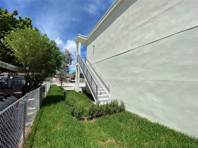 Building Photo - 3146 NW 32nd St