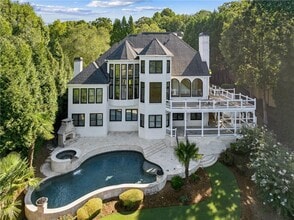 Building Photo - 675 Falls Lake Dr