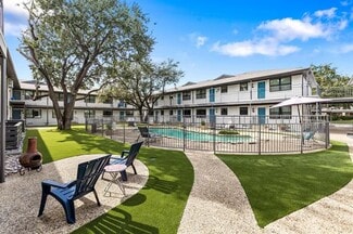 Building Photo - 3925 Inwood Rd