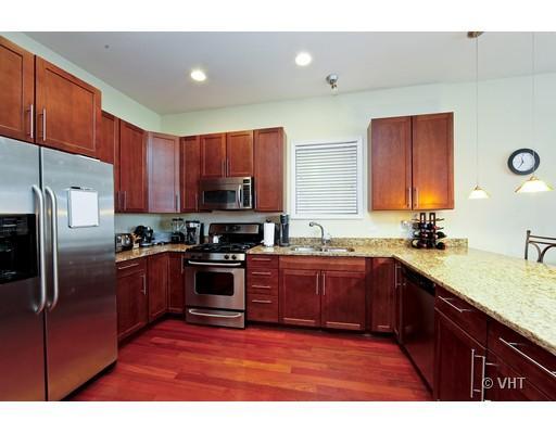 Foto del edificio - 1316 N Wicker Park Ave