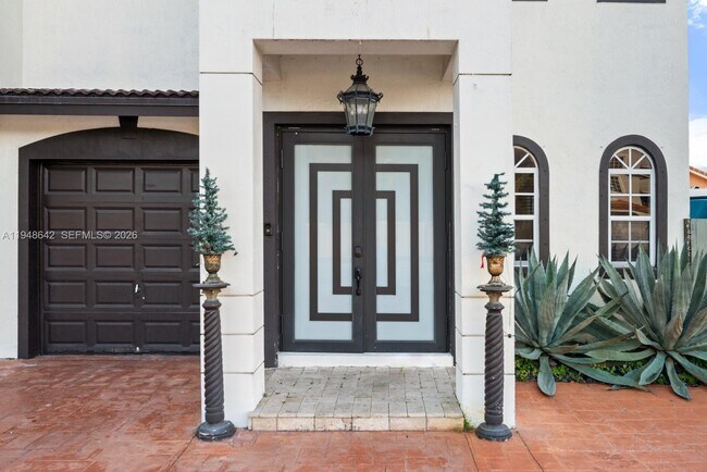 Photo - 1360 SW 142nd Ave House
