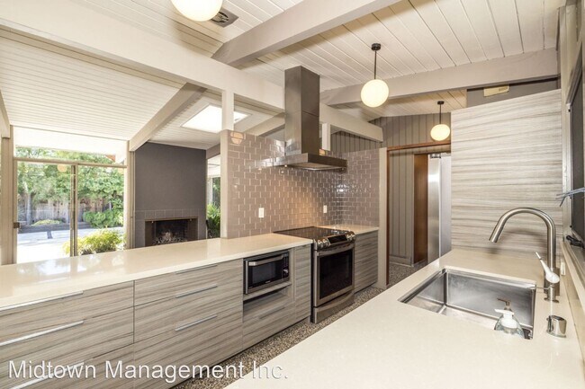 Foto del edificio - 5 br, 2 bath House - 4094 Ben Lomond Dr