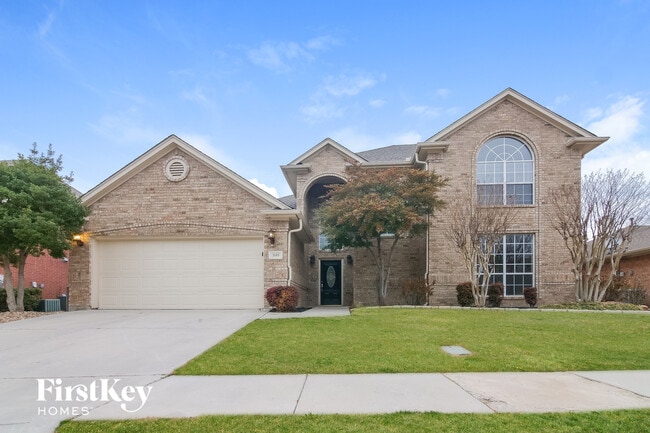 Building Photo - 3145 Waterside Dr