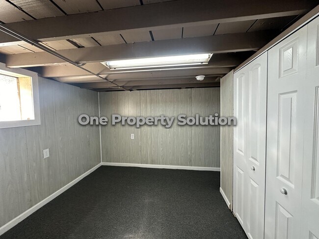 Building Photo - 4533 Polk St