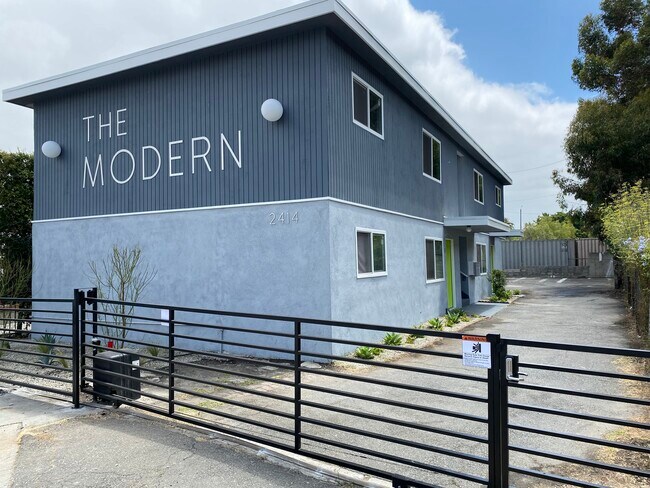 Foto del edificio - 2414 Clyde Ave