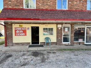 Building Photo - 933 Roosevelt Blvd