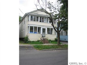 Primary Photo - 221 Lakeview Ave
