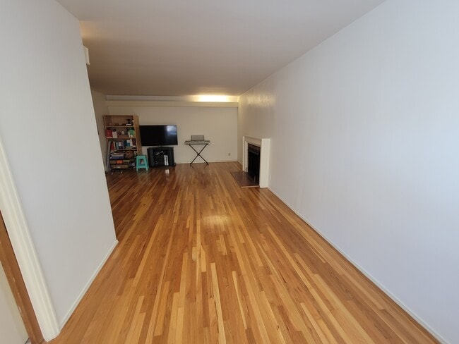 Foto del edificio - 1181 Langley Way