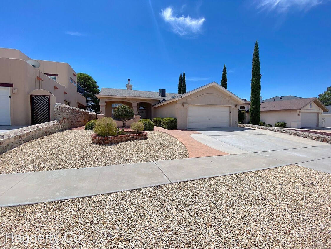 Primary Photo - 3 br, 2 bath House - 7042 Black Ridge
