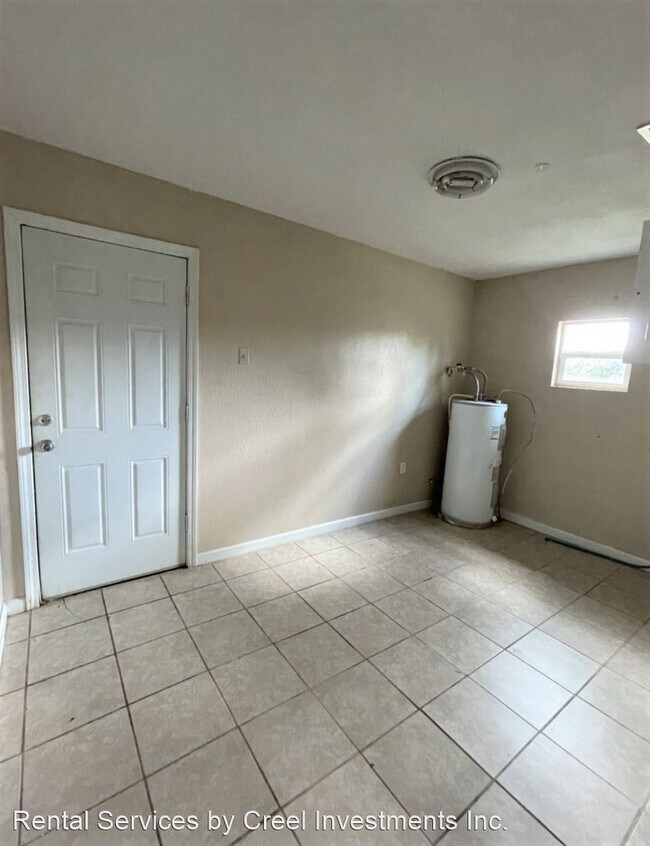Foto del edificio - 3 br, 2 bath House - 923 Albany Street
