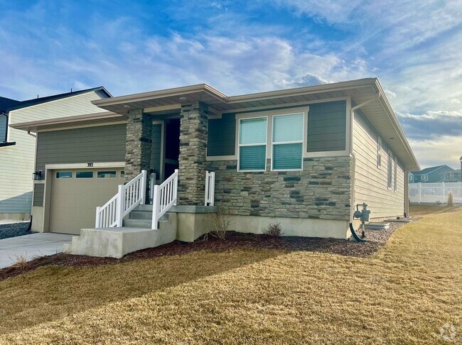 Building Photo - 393 Watercress Dr