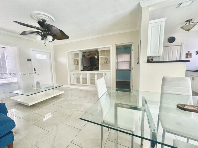 Foto del edificio - 7021 Scott St