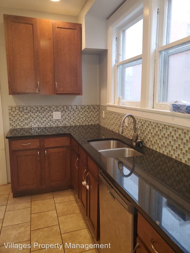 Building Photo - 1071 Van Dyke