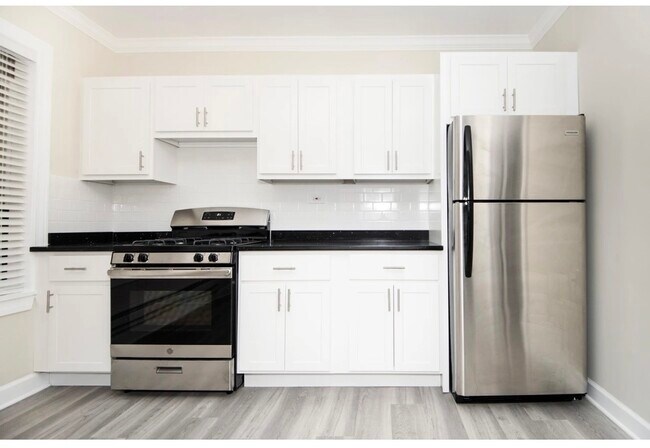 Foto del edificio - 837.5 W Cornelia Ave