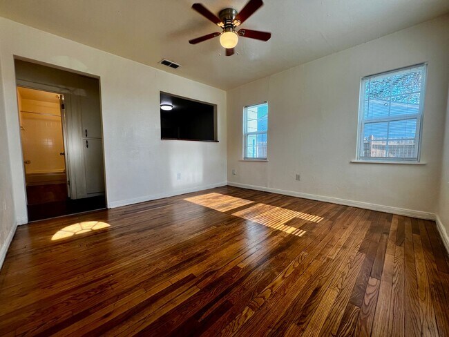 Foto del edificio - Cozy 2 Bedroom Home