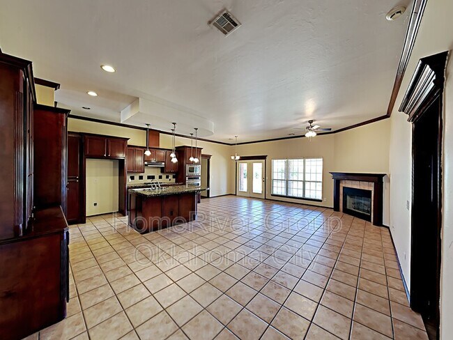 Building Photo - 17012 Bedford Dr