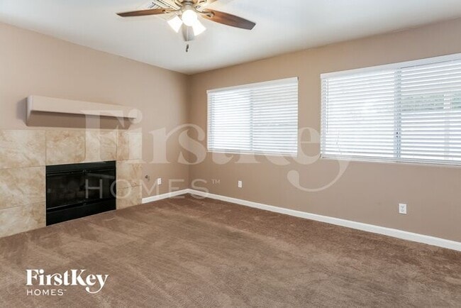 Building Photo - 9135 Green Frost Dr