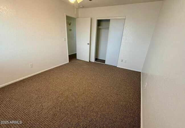 Foto del edificio - 1510 E 26th Ln