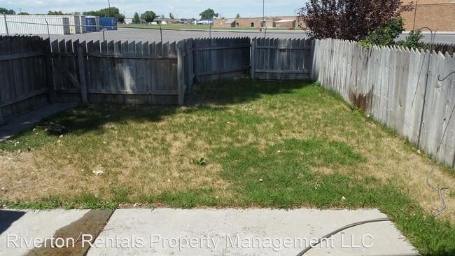 Building Photo - 3 br, 1.5 bath House - 2110 Prairie Road