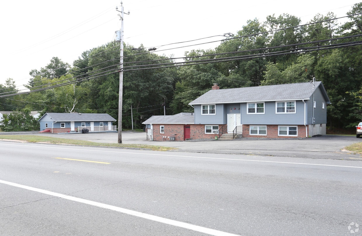 Building Photo - 480 Southampton Rd