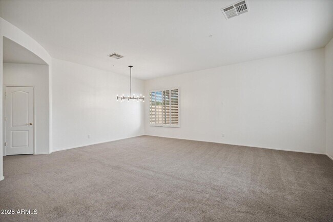 Foto del edificio - 7360 E Wing Shadow Rd